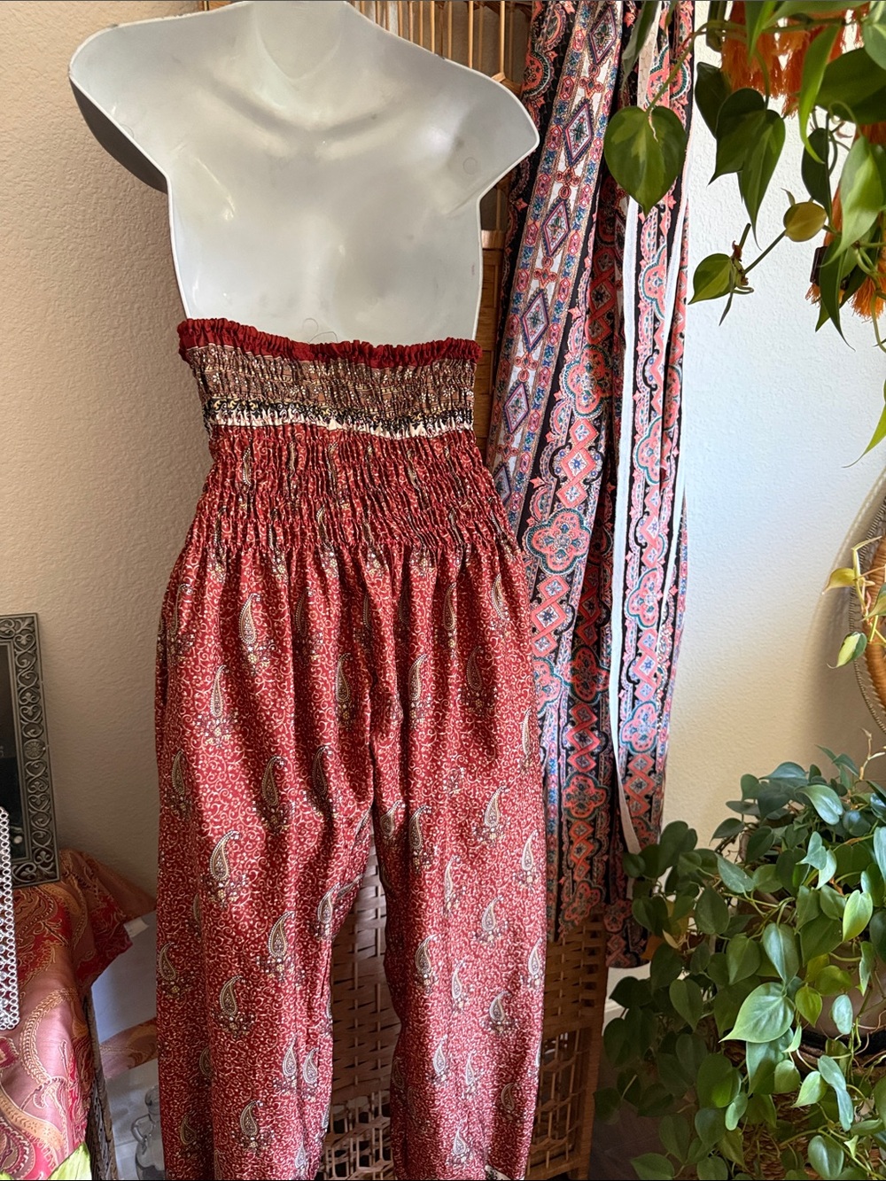 Super cute BoHo, gypsy high waisted pants - Picture 5 of 5